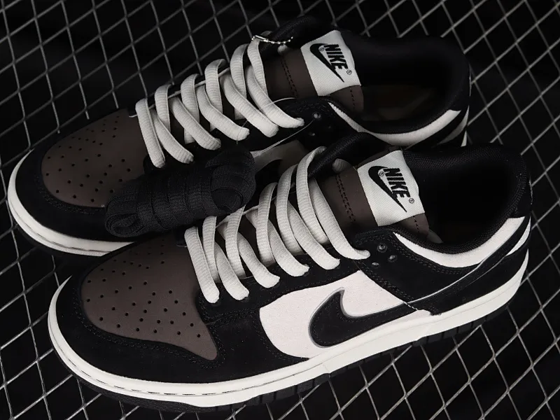 All Categories Nk SB Dunk Series Nk SB Dunk Low Low-top sneakers Otomo Katsuhiro x Nk SB Dunk Low "Steamboy OST" Otomo Katsuhiro co-branded SB low-top sports and leisure sneakers LF0039-033